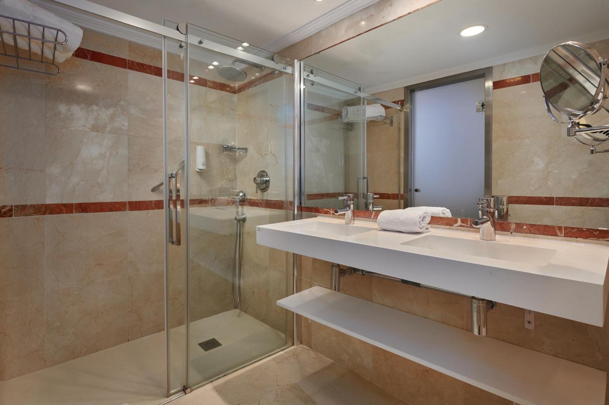 Grupotel Acapulco Playa - Adults Only بلايا ذي بالما المظهر الخارجي الصورة
